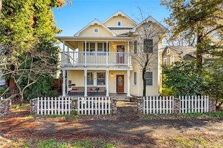 831 Rio Chico Way, Chico, CA 95928