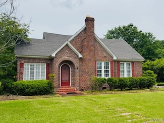 215 E Coats Ave, Linden, AL 36748