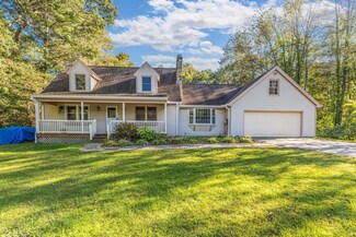 8 Joy Farm Ln, Newmarket, NH 03857