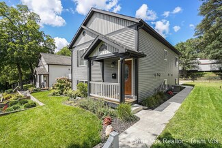 321 Quimby St NE, Grand Rapids, MI 49505
