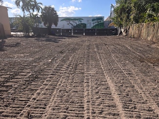 951 NW 37th Ave, Miami, FL 33125