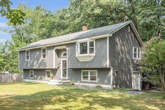 50 Conleys Grove Rd, Derry, NH 03038