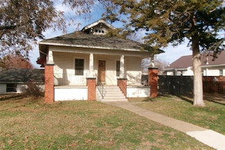 422 W Broadway St, Okeene, OK 73763