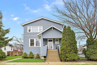 4132 Anna Ave, Lyons, IL 60534