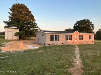5939 N Carolina 581, Kenly, NC 27542