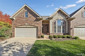 128 Kendall Bluff Ct, Chesterfield, MO 63017