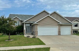 1935 Gemini Dr SW, Rochester, MN 55902