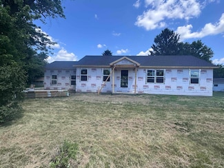 737 N Main St, Linden, IN 47955
