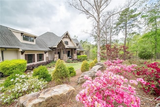 1659 N Donahue Dr, Auburn, AL 36830