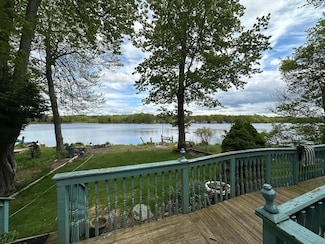 6069 Boardwalk Dr, Tobyhanna, PA 18466