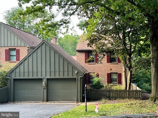 1213 Limerick Ct, Hummelstown, PA 17036