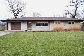 818 Yorktown St, Valparaiso, IN 46385