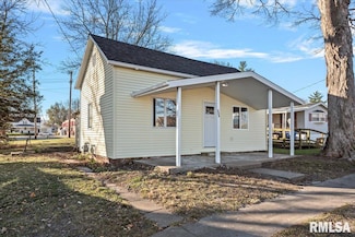 375 E Washington St, Greenview, IL 62642