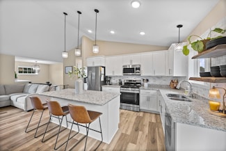 970 Acacia Dr S, Annandale, MN 55302