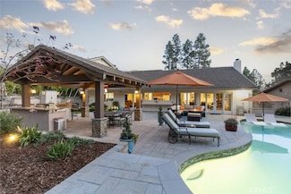 3033 Hopeton Rd, La Crescenta, CA 91214