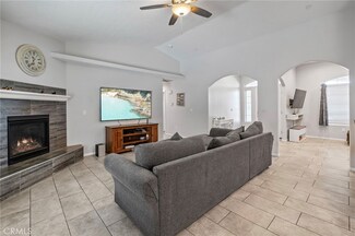 15617 Cactus St, Hesperia, CA 92345