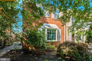 1600 Woodbine St, Alexandria, VA 22302