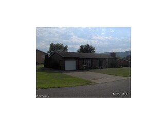 408 Faye Ave, Saint Marys, WV 26170