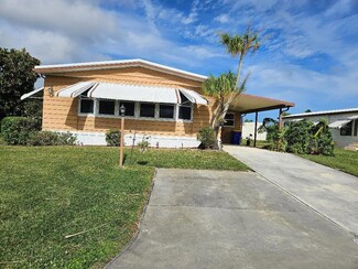 6909 SE Congress St, Hobe Sound, FL 33455