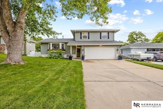 5012 S 92nd St, Omaha, NE 68127