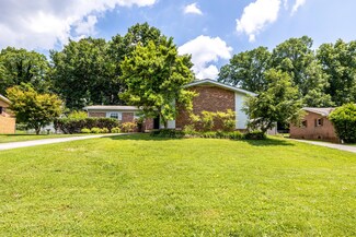 977 N Linden Dr, Alcoa, TN 37701