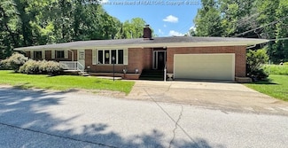 1526 Trace Fork Rd, South Charleston, WV 25309