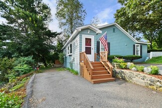14 Fir Ave Unit D, Waltham, MA 02451