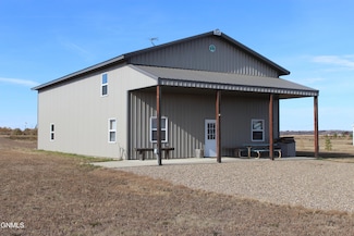 6841 E Schatz Dr, Elgin, ND 58533