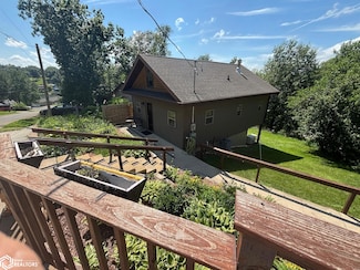 6110 N Lakeshore Dr, Brooklyn, IA 52211