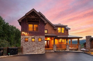 2364 Coopers Hawk Way, Sevierville, TN 37862