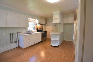 152 W Main St, Hillsborough, NH 03244