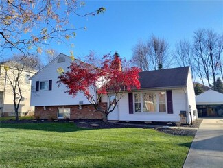 4856 Karen Isle Dr, Cleveland, OH 44143