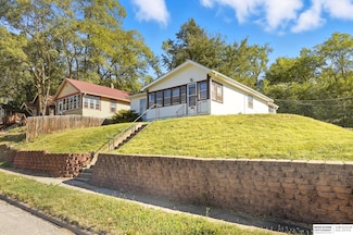 3503 N 55th St, Omaha, NE 68104