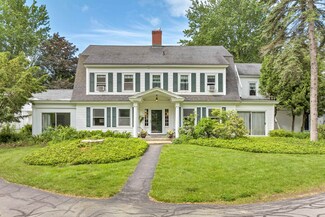 1 Farm House Ln Unit 2, Wolfeboro, NH 03894