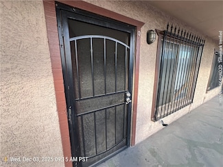 555 S Royal Crest Cir Unit 9, Las Vegas, NV 89169