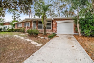 408 N Blue Lake Terrace, Deland, FL 32724