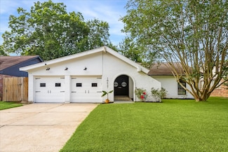 16427 Cavendish Dr, Houston, TX 77059