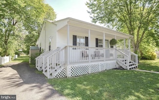 45302 Bloch Ave, Piney Point, MD 20674