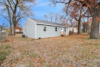 4124 Liverpool Rd, Lake Station, IN 46405