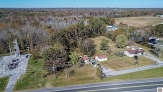 3275 Old Husbands Rd, Paducah, KY 42003