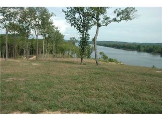 71 Adam Loop, Bath Springs, TN 38311