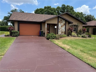 2914 Summertree Dr, Sebring, FL 33872
