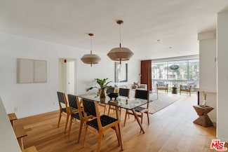 11687 Montana Ave Unit 209, Los Angeles, CA 90049
