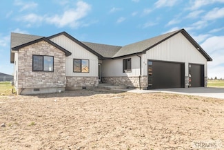 39 N White Pine Ln, Rigby, ID 83442