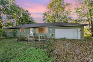 2011 Fayetteville Rd, Blanchester, OH 45107