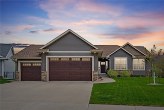 6320 Prairie Rose Cir SW, Cedar Rapids, IA 52404