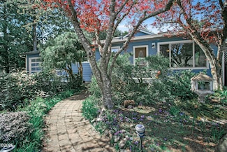 1420 SW Fairway Dr, Waldport, OR 97394