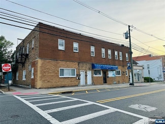 526 Valley Brook Ave Unit 2nd Floor, Lyndhurst, NJ 07071