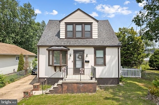 15 Oxford Ave, Gloucester City, NJ 08030