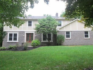 402 Beechwood Dr, Greenfield, IN 46140